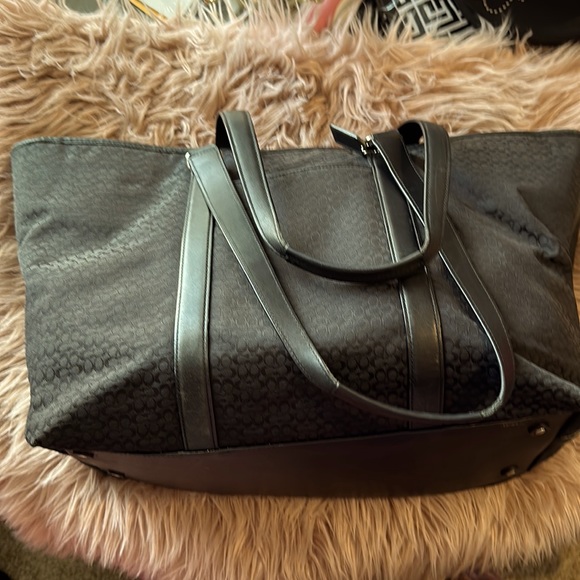 Authentic Coach travel bag - Picture 2 of 4